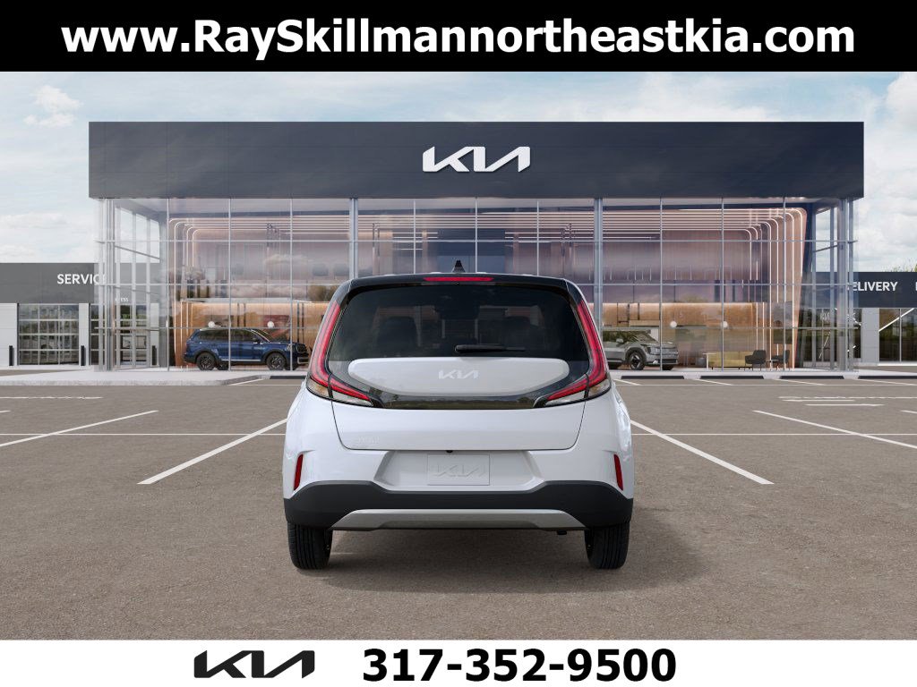 2025 Kia Soul LX photo 3