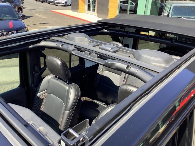 2022 Jeep Wrangler Unlimited Sahara 4xe photo 22