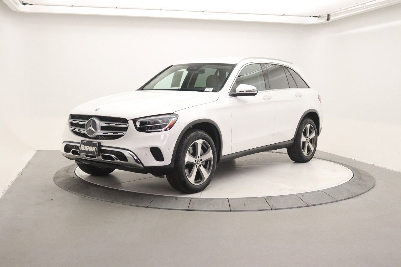 2022 Mercedes Benz GLC 300 photo 3