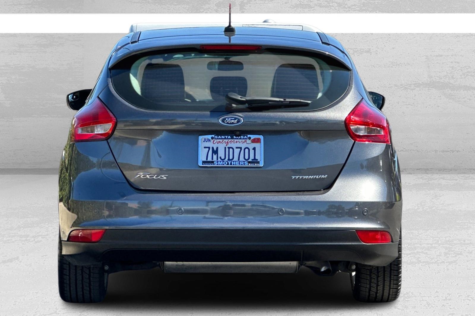 2015 Ford Focus Titanium photo 4