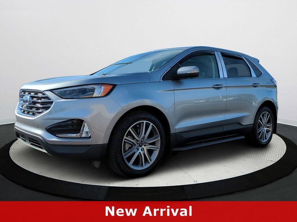 2024 Ford Edge Titanium's photo
