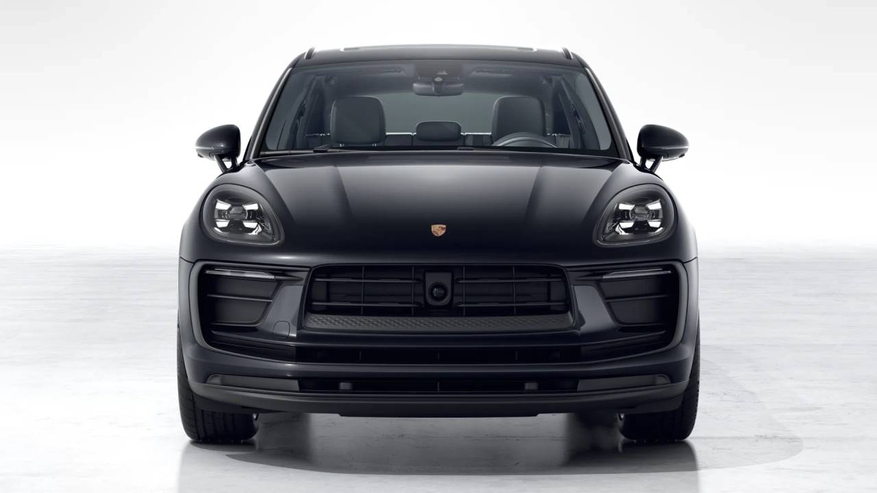 2026 Porsche Macan T photo 3