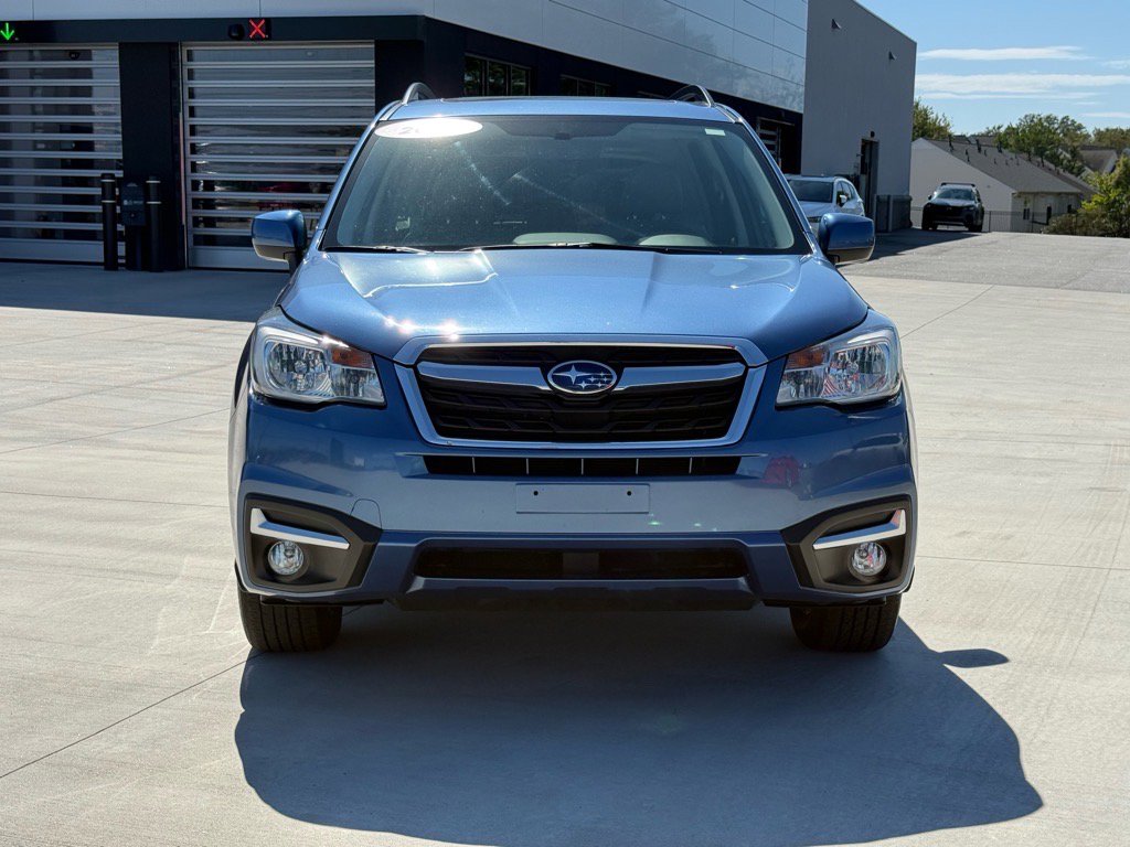 2018 Subaru Forester Limited photo 2