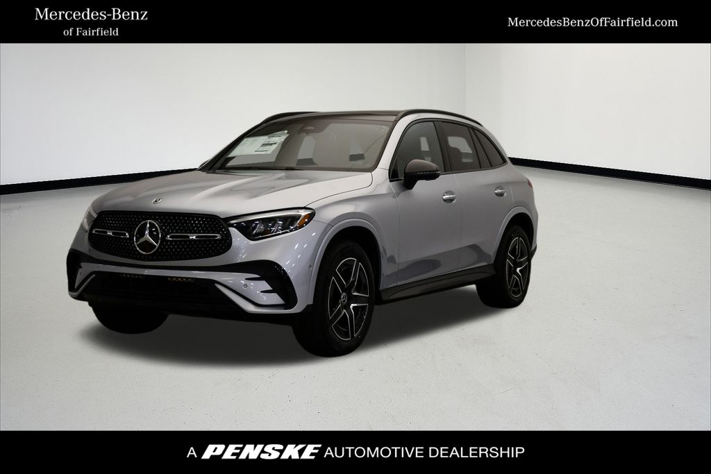 2026 Mercedes-Benz GLC Base's photo