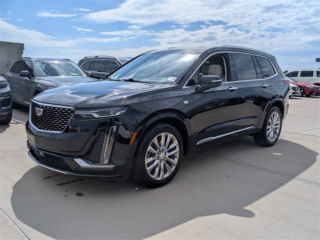 2024 Cadillac XT6 Premium Luxury photo 2