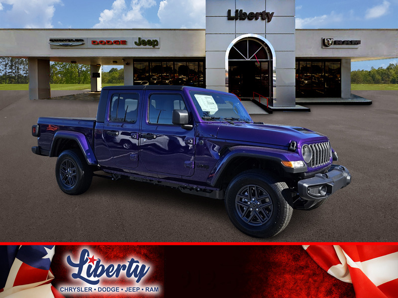 2026 Jeep Gladiator Sport S's photo