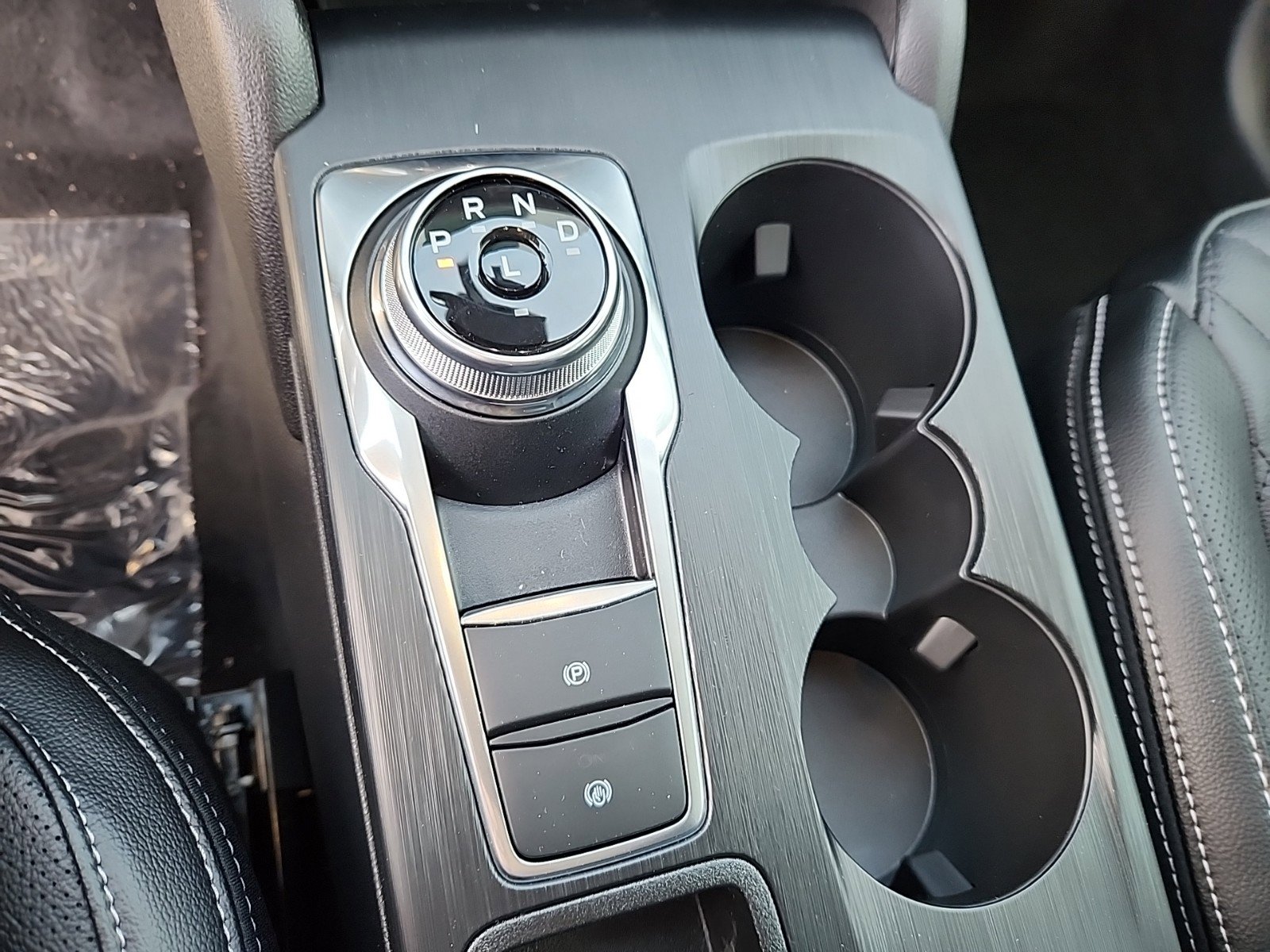 2024 Ford Escape Plug-In Hybrid photo 12