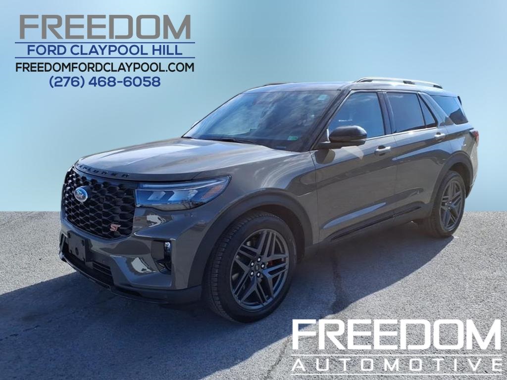 2026 Ford Explorer ST's photo