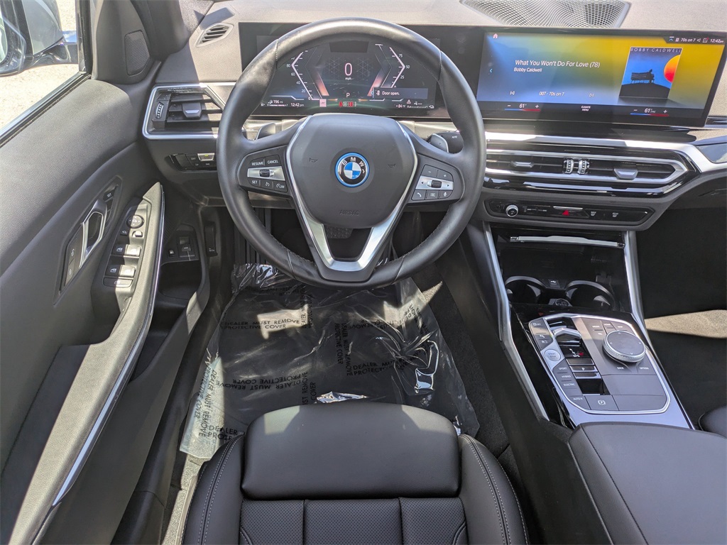 2024 Bmw 330e photo 16