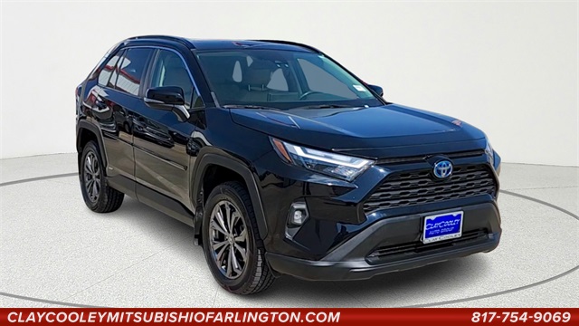 2022 Toyota RAV4 XLE Premium's photo
