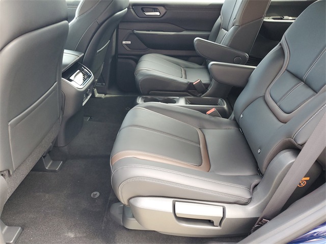 2025 Nissan Armada SL photo 20