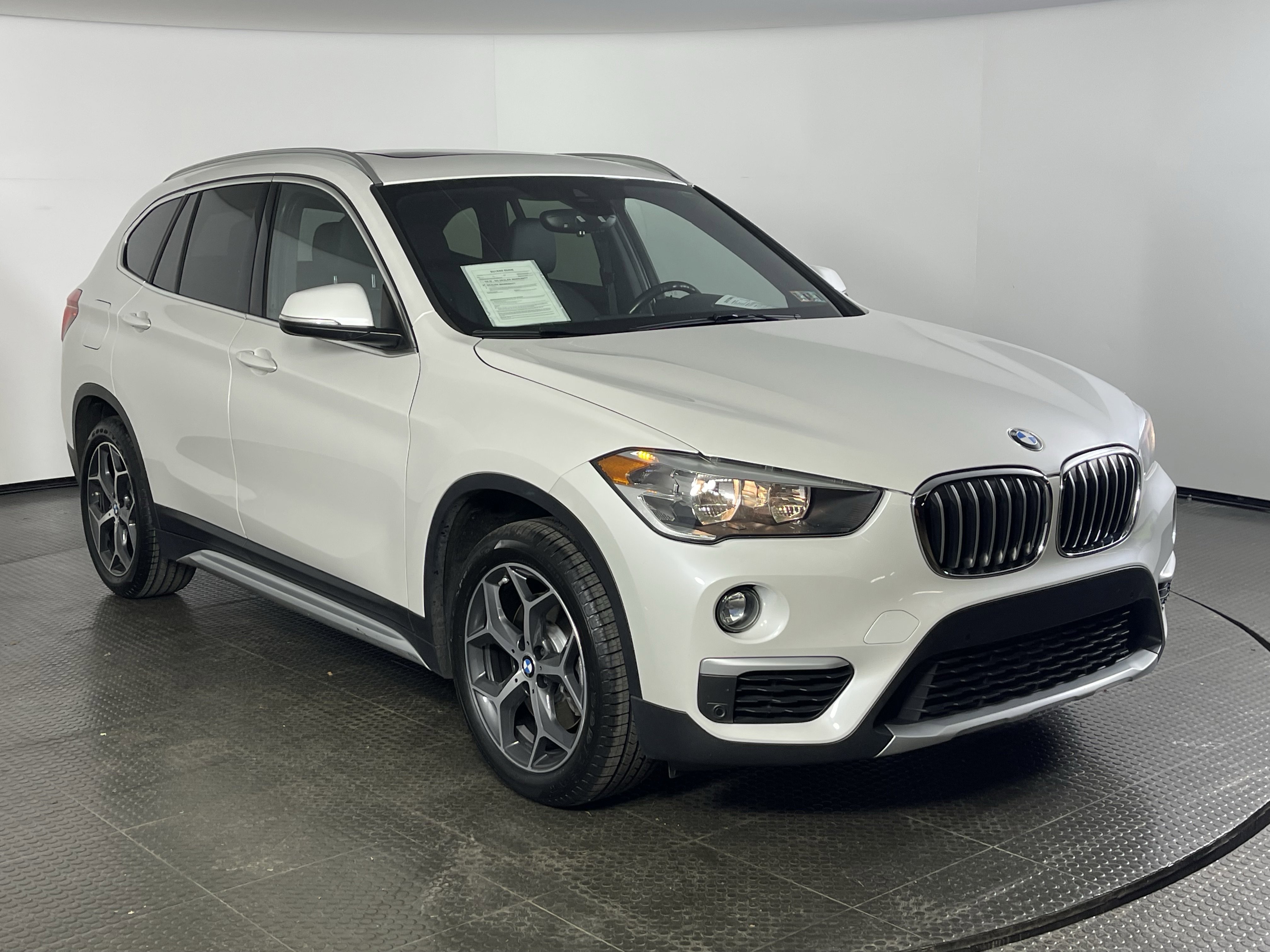 2019 Bmw X1 XDrive28i photo 2