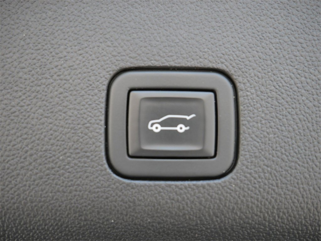 2021 Chevrolet Tahoe Z71 photo 13