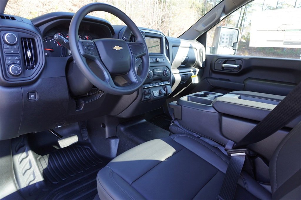 2025 Chevrolet Silverado Work Truck photo 2