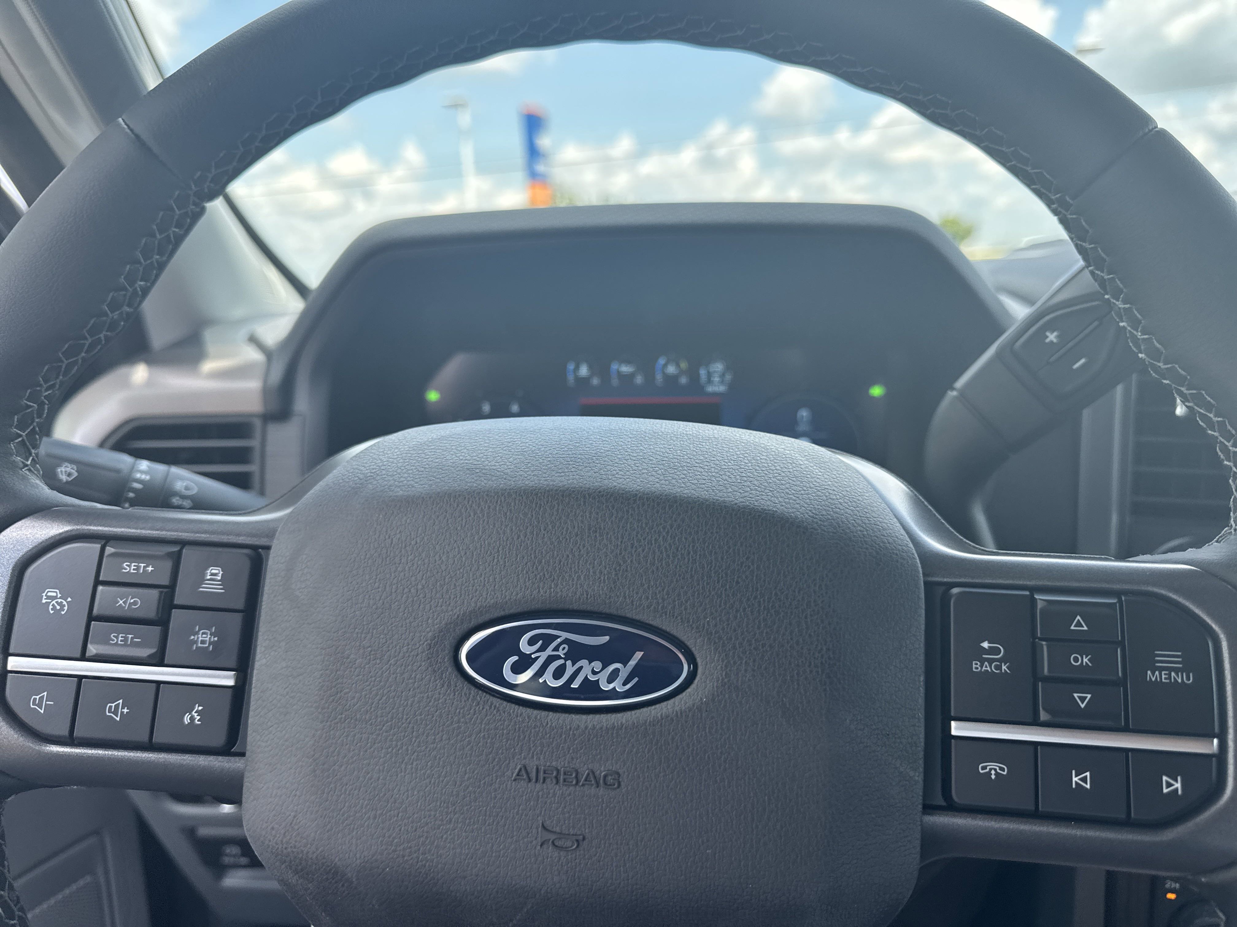 2024 Ford F-150 XLT photo 16