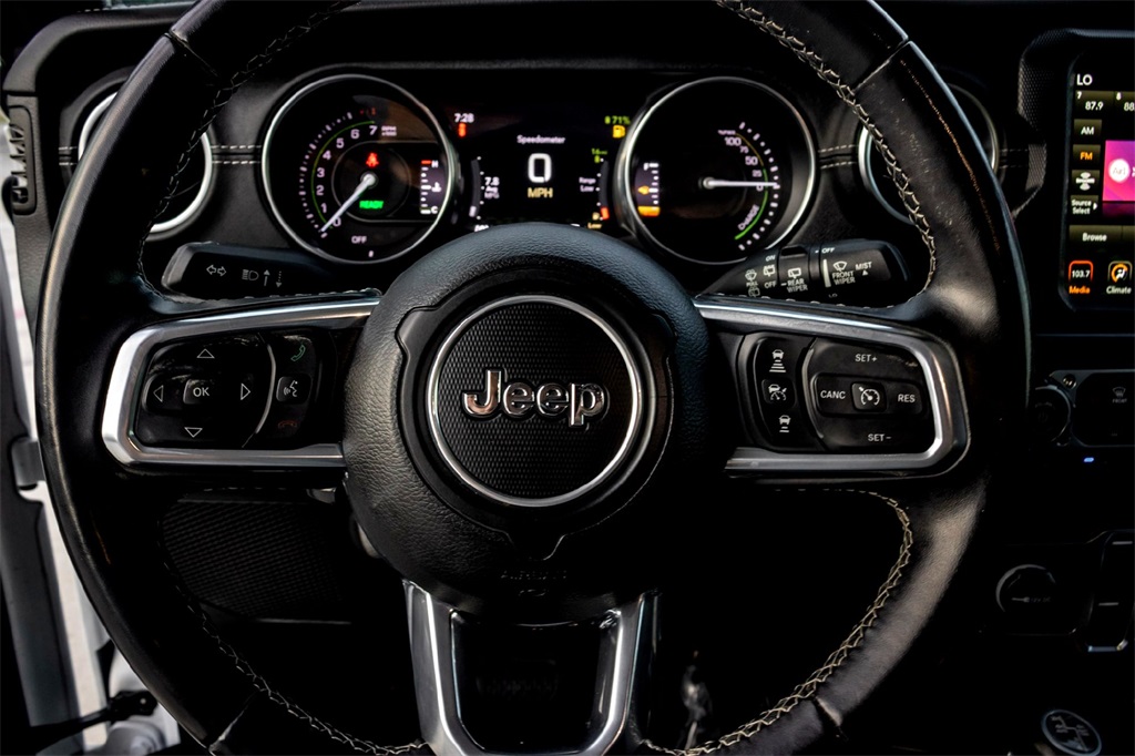 2022 Jeep Wrangler Unlimited Sahara 4xe photo 17