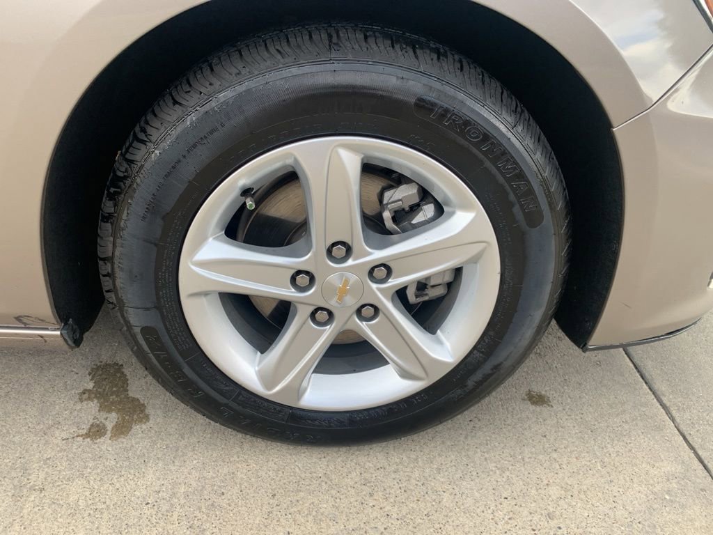 2023 Chevrolet Malibu 1LT photo 21