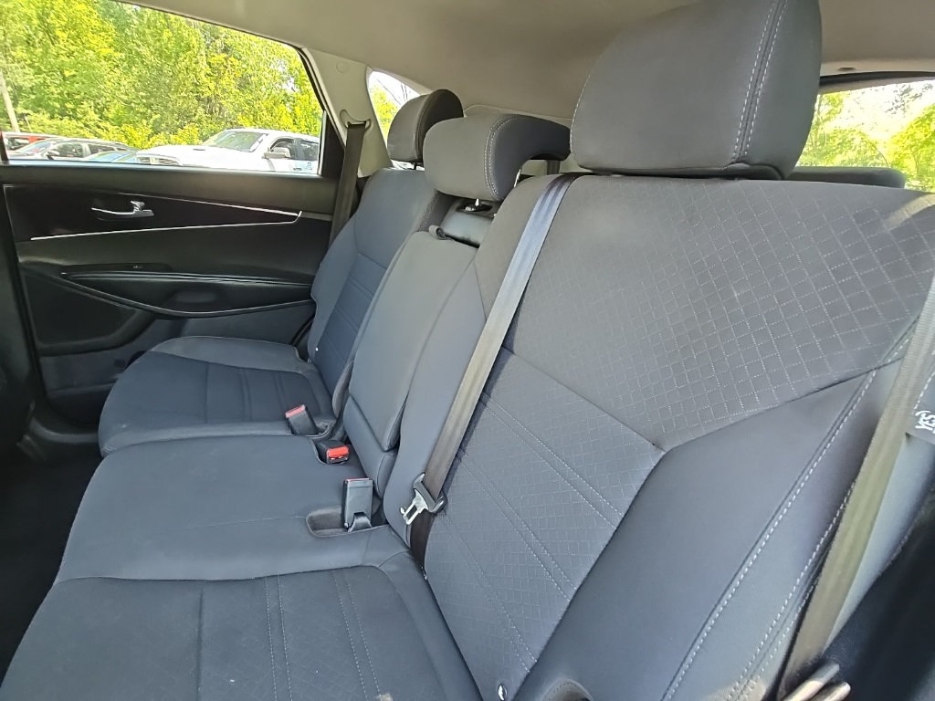 2019 Kia Sorento L photo 14