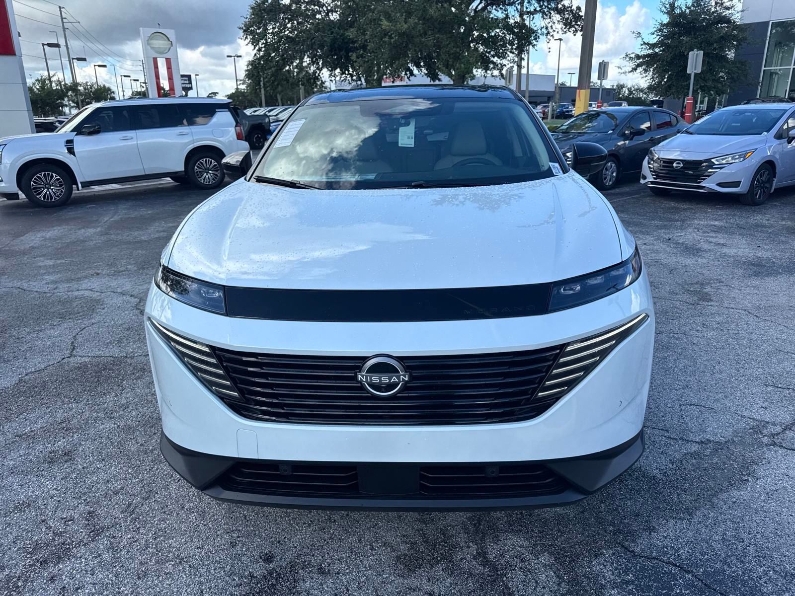 2025 Nissan Murano SL photo 2