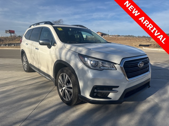 2021 Subaru Ascent Touring's photo