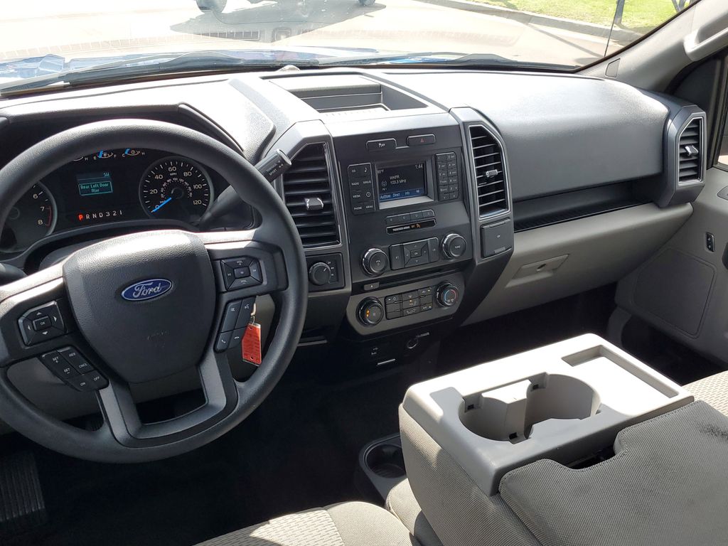 2017 Ford F-150 XLT photo 20