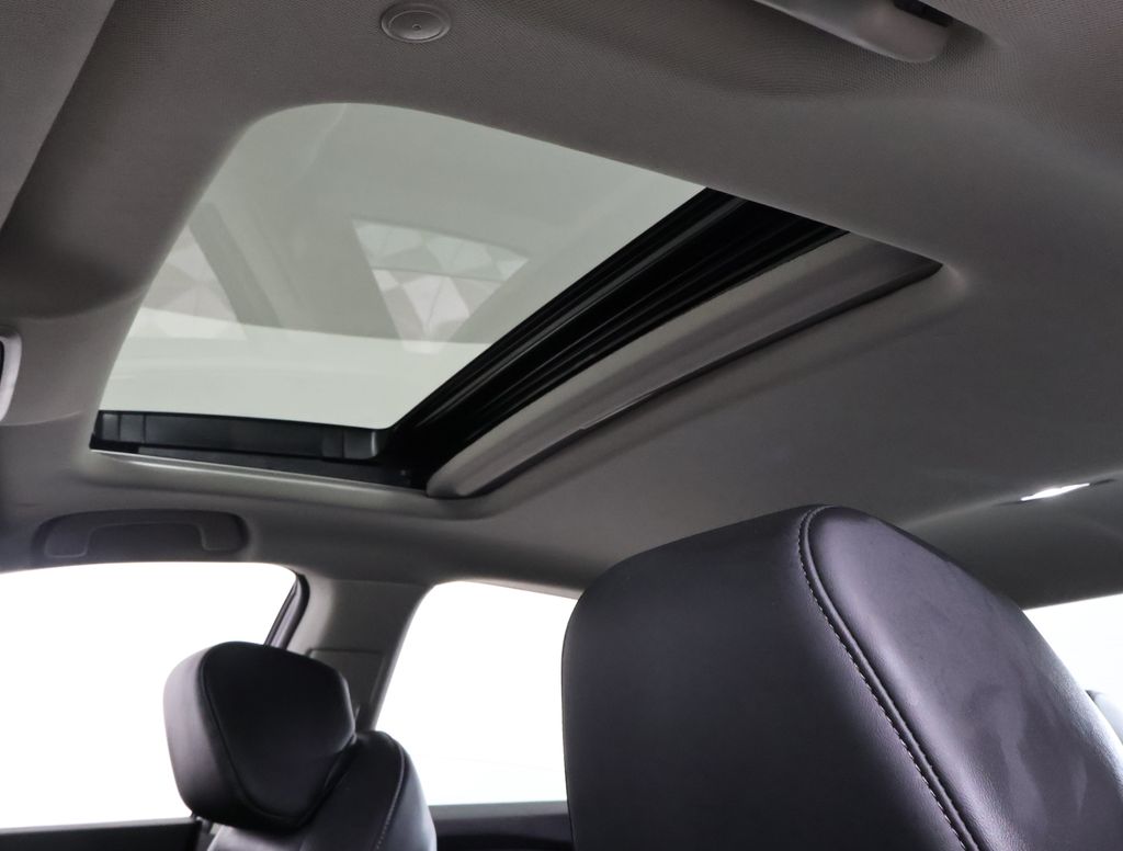 2024 Honda Accord Hybrid Touring photo 10