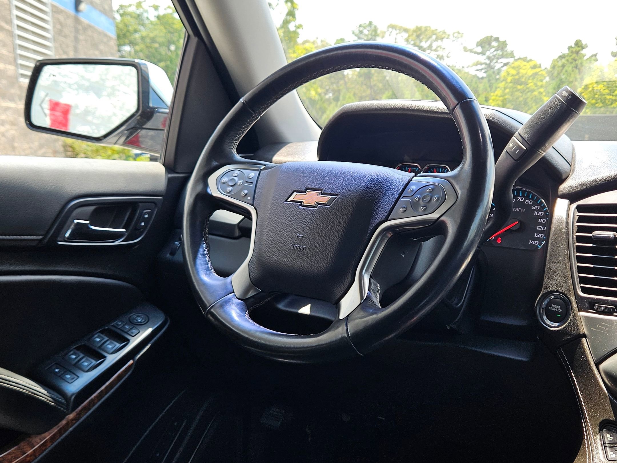 2020 Chevrolet Suburban Premier photo 9