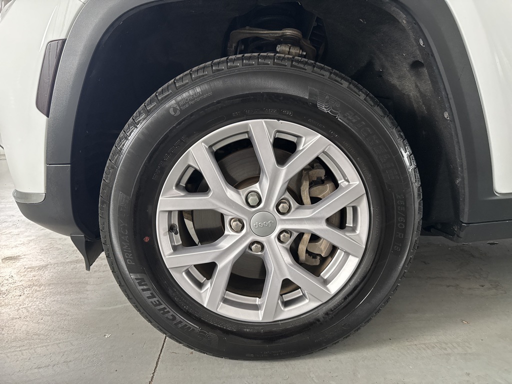 2022 Jeep Grand Cherokee Limited photo 4