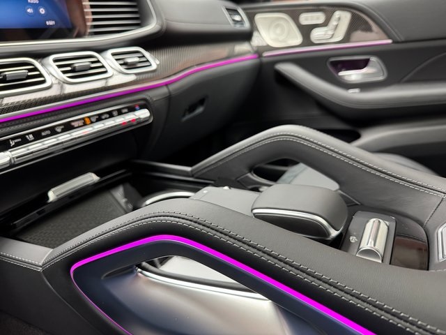 2025 Mercedes Benz GLS 63 AMG 4MATIC photo 15