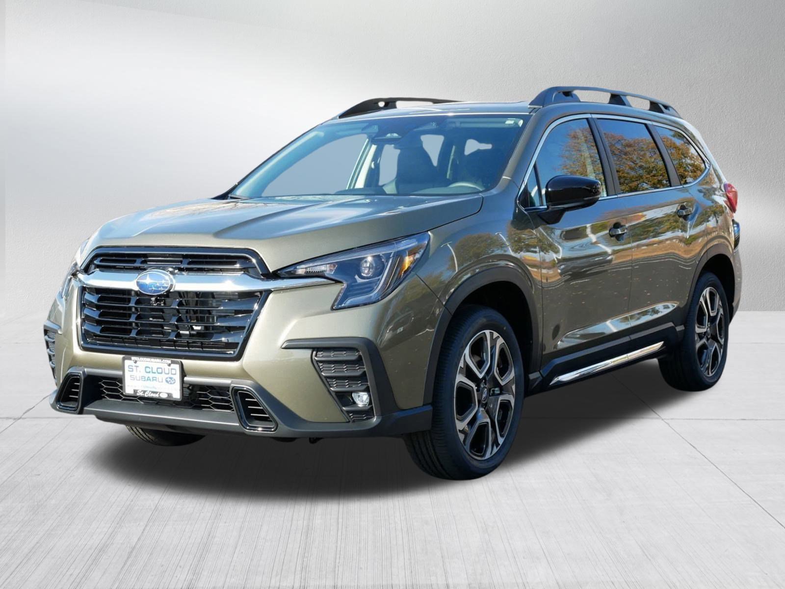2025 Subaru Ascent Limited photo 2