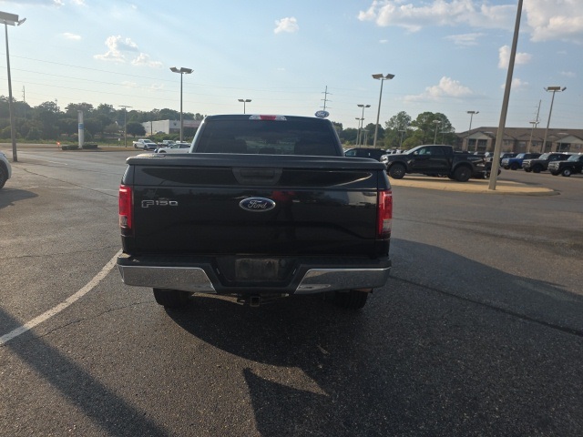2015 Ford F-150 XLT photo 3
