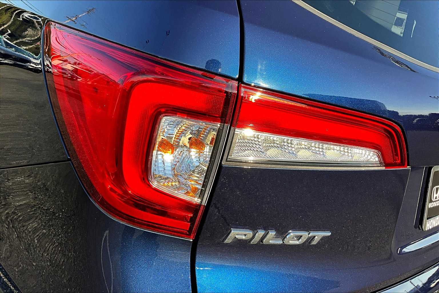 2022 Honda Pilot Elite photo 26