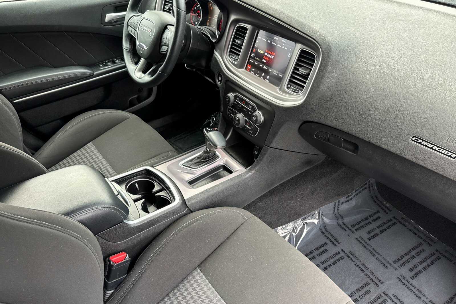 2022 Dodge Charger R/T photo 15