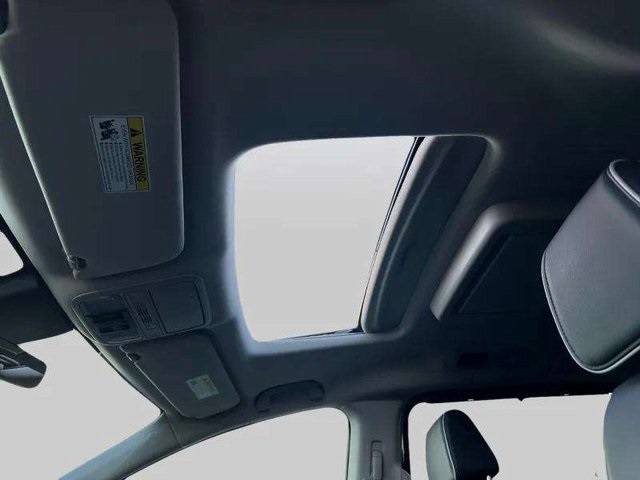 2025 Honda Odyssey Touring photo 28
