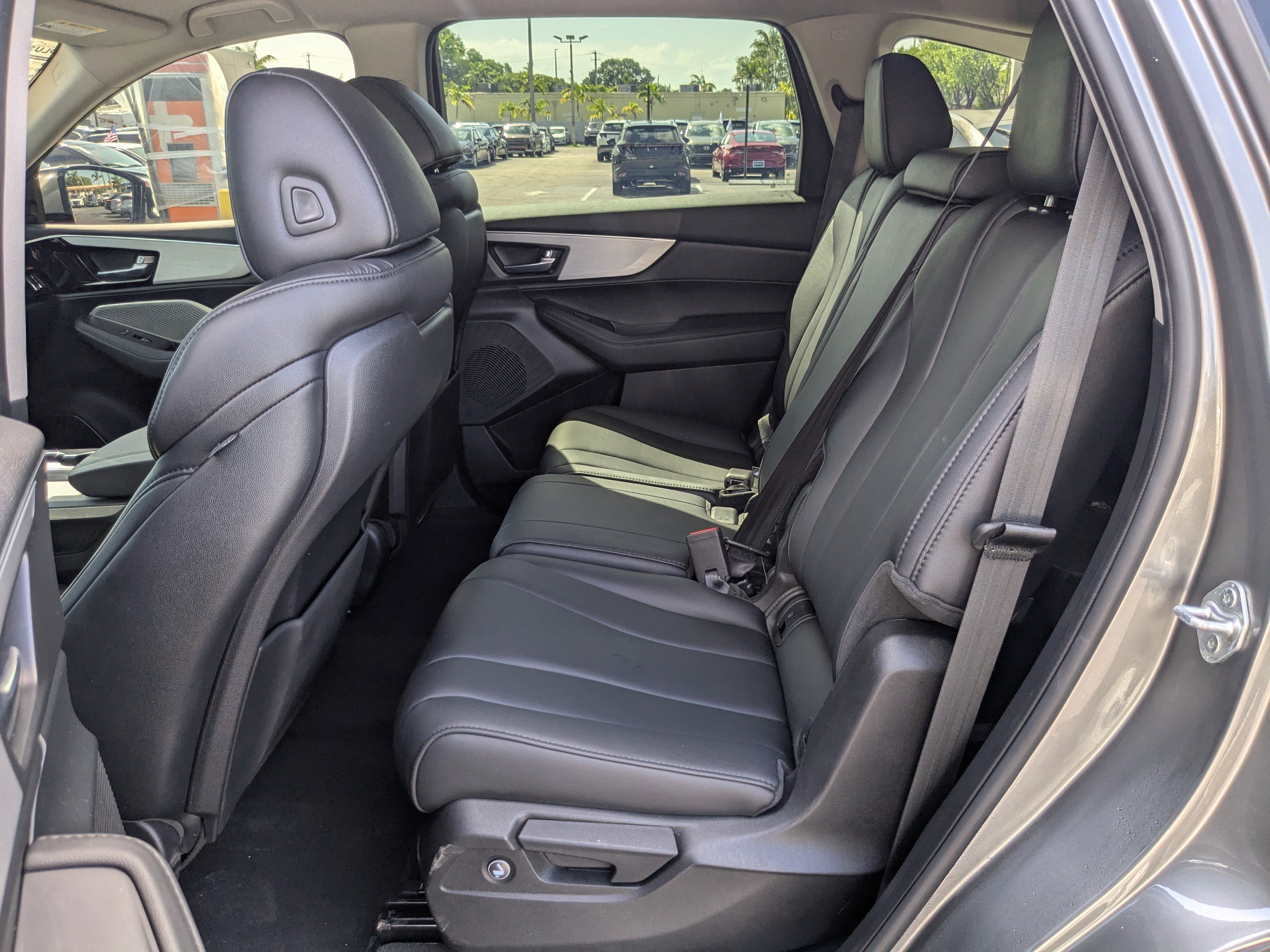 2023 Acura MDX SH-AWD photo 14