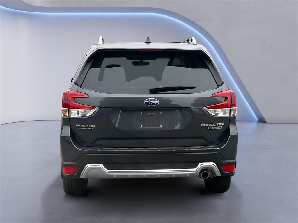 2022 Subaru Forester Touring photo 4
