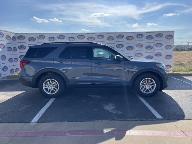 2026 Ford Explorer Active's photo