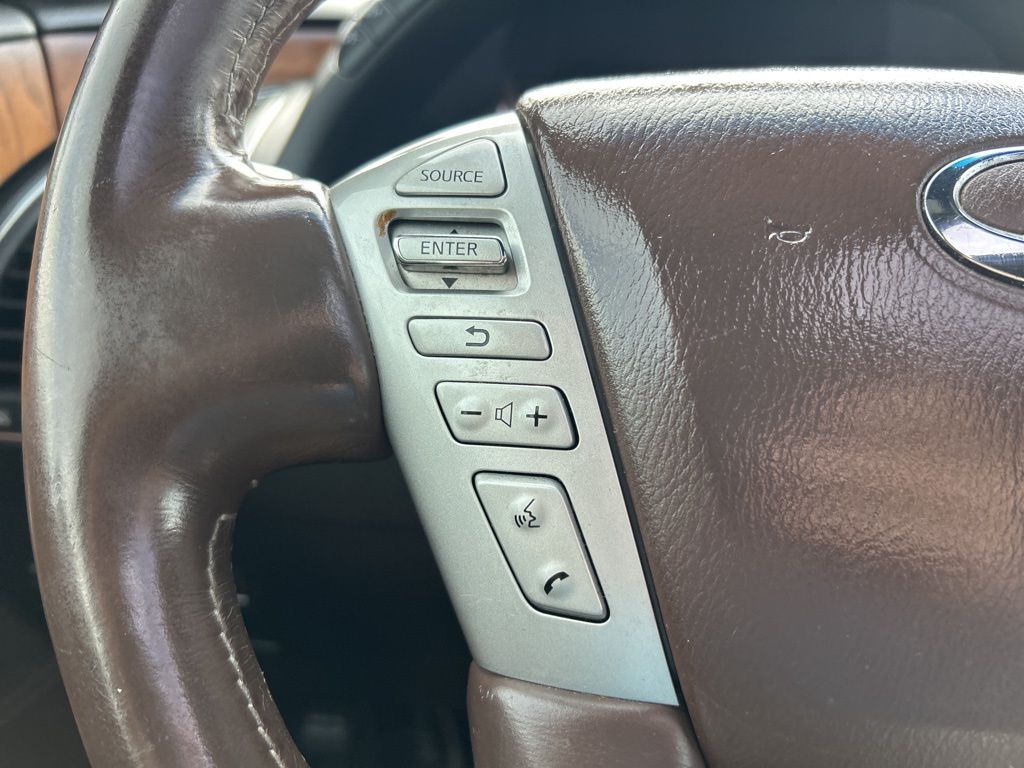 2016 Infiniti QX80 Limited photo 17