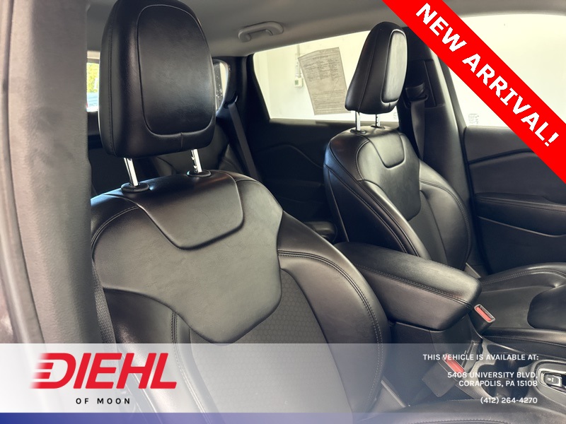 2019 Jeep Cherokee Altitude photo 13