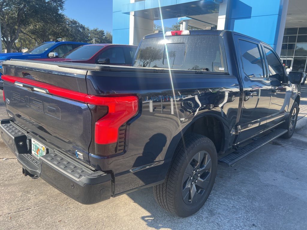 2023 Ford F-150 Lightning Lariat's photo