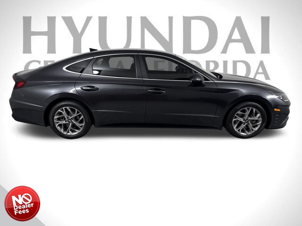 2021 Hyundai Sonata SEL photo 2