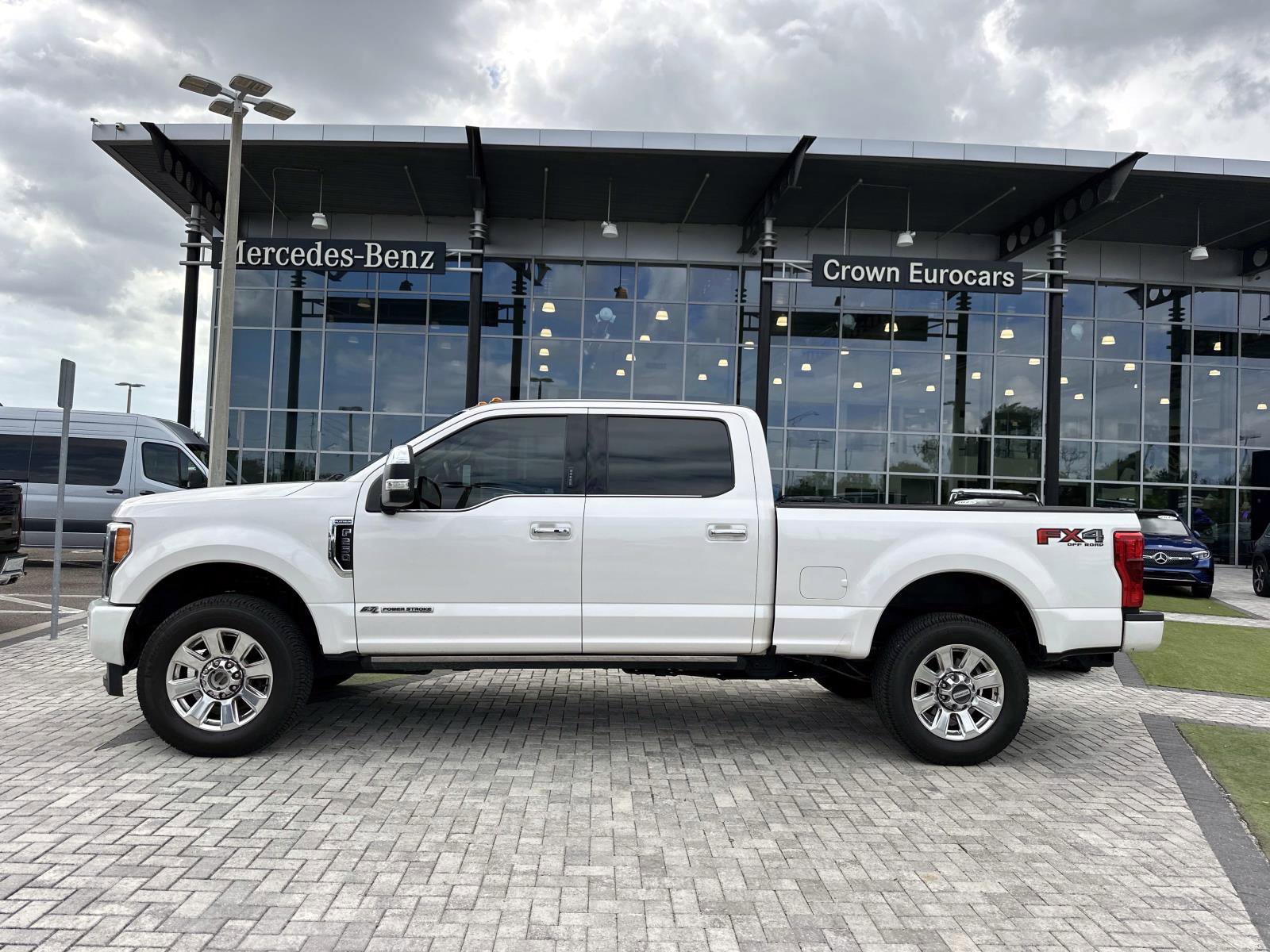 2019 Ford F-250 Platinum photo 4