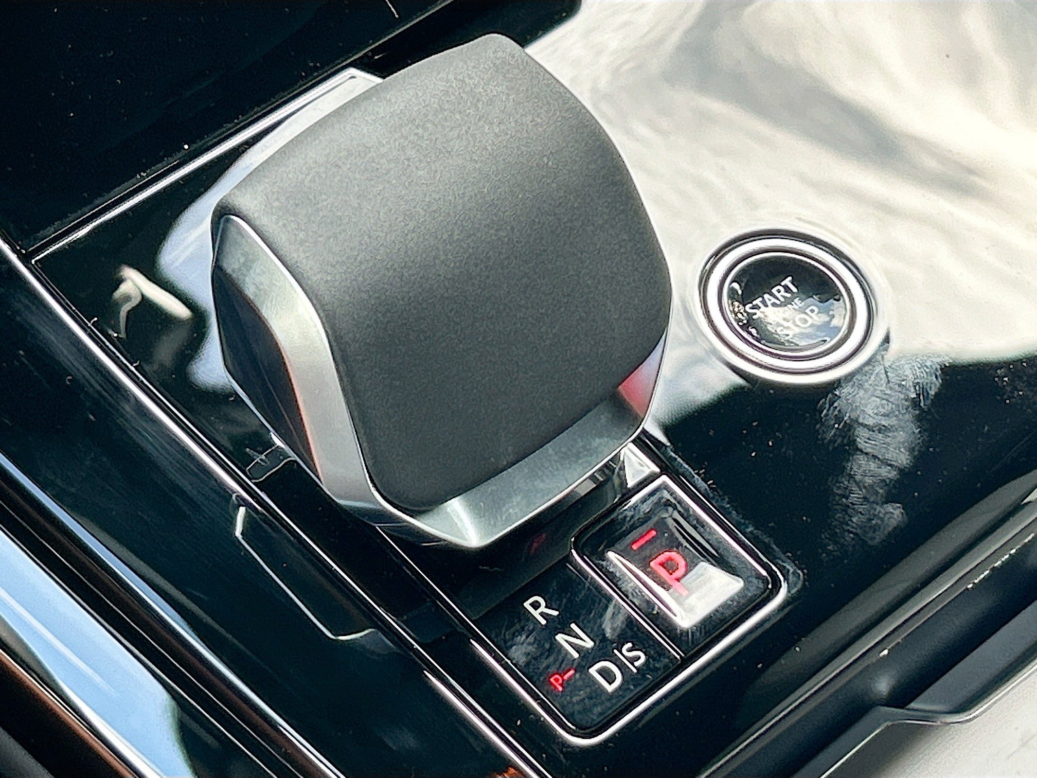 2025 Land Rover Range Rover Sport SE photo 24