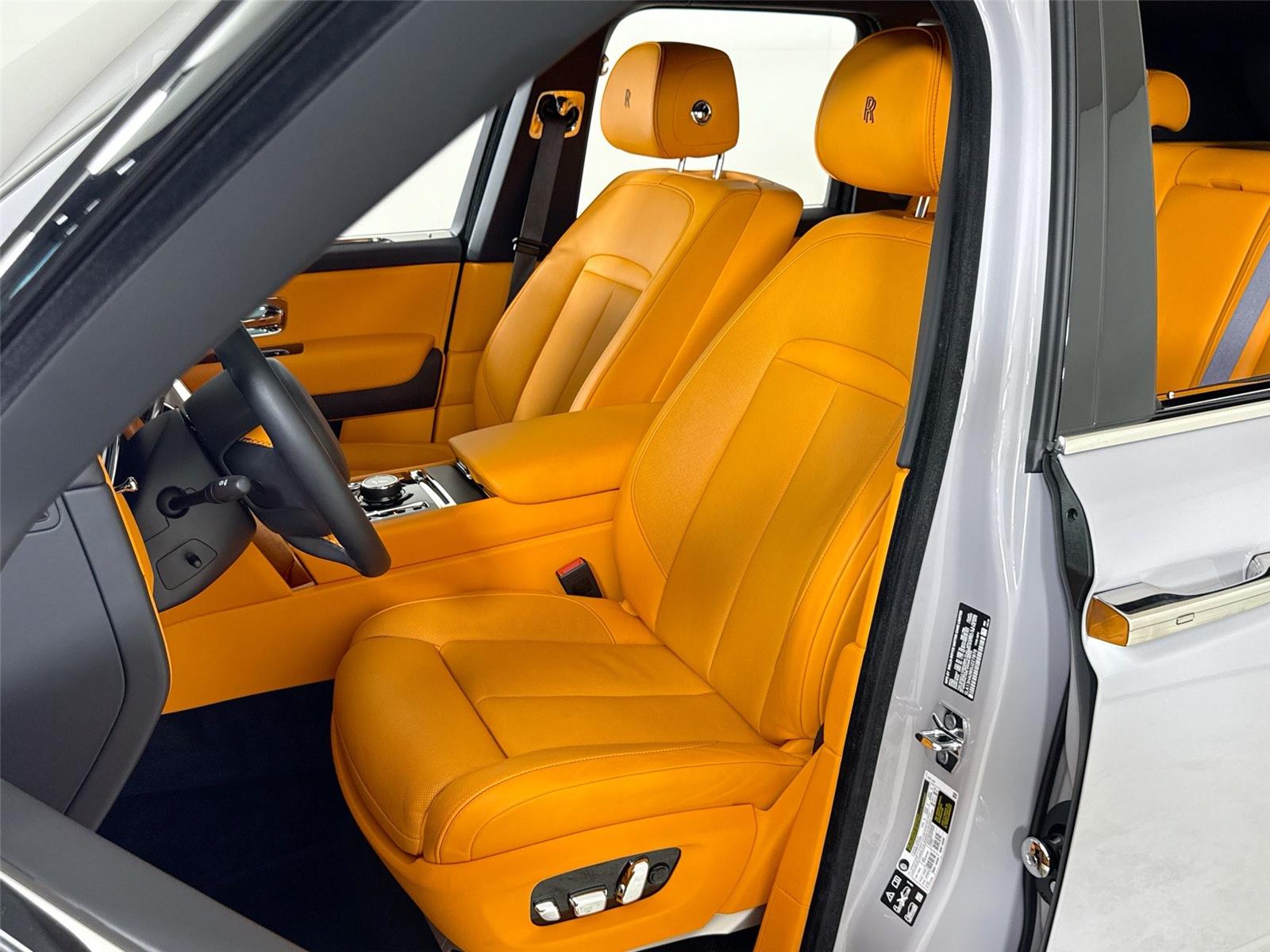 2025 Rolls Royce Cullinan RR photo 11