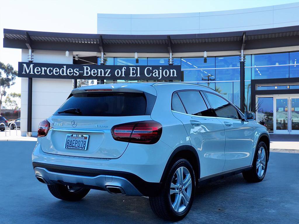 2018 Mercedes Benz GLA photo 3