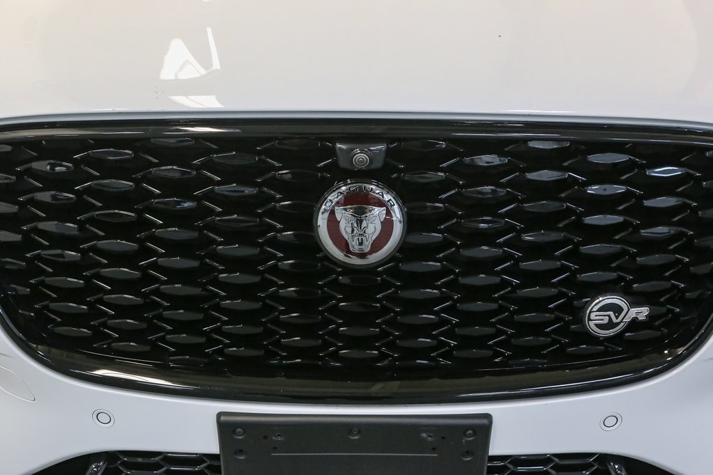 2023 Jaguar F-PACE SVR photo 4