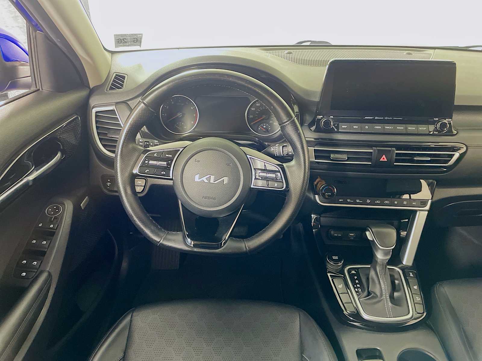 2022 Kia Seltos SX photo 21