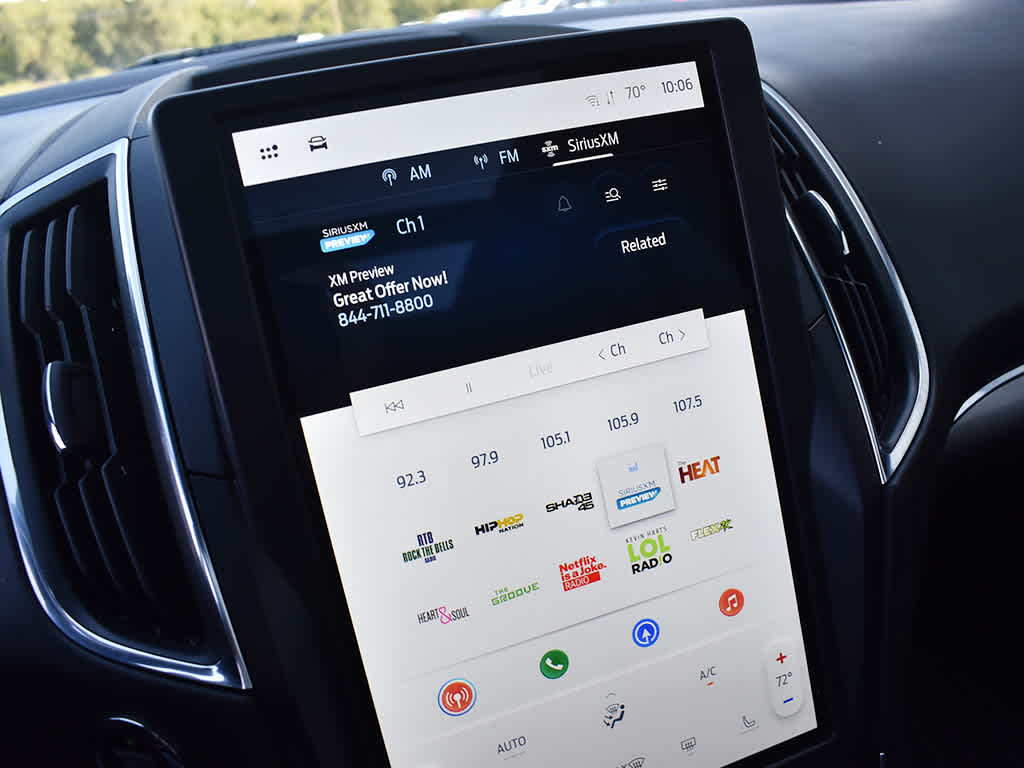 2022 Ford Edge ST photo 17