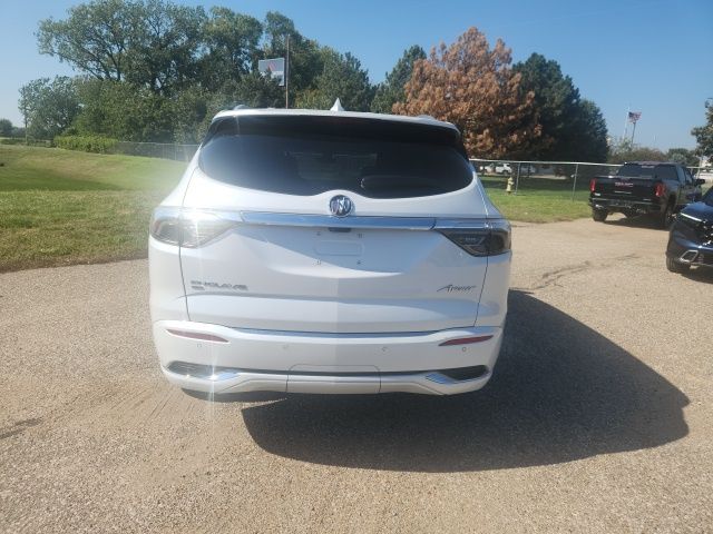 2024 Buick Enclave Avenir photo 2