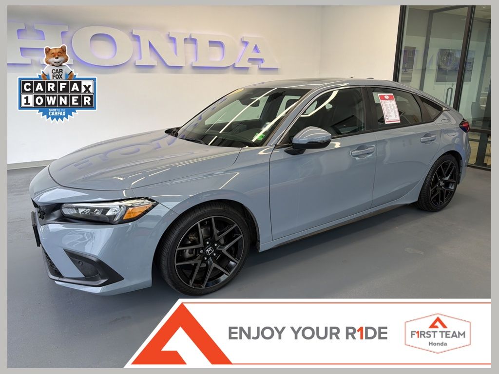 2022 Honda Civic Hatchback Sport Touring's photo